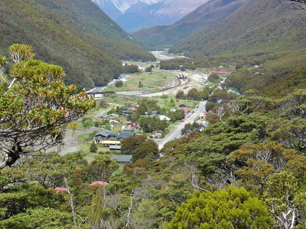 Arthur'S Pass Alpine Motel Exterior photo
